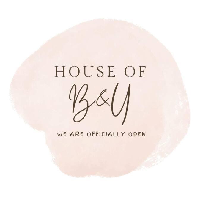 House Of B&Y At 101 Newport Across Naia T3 Apartment Manila Exterior photo