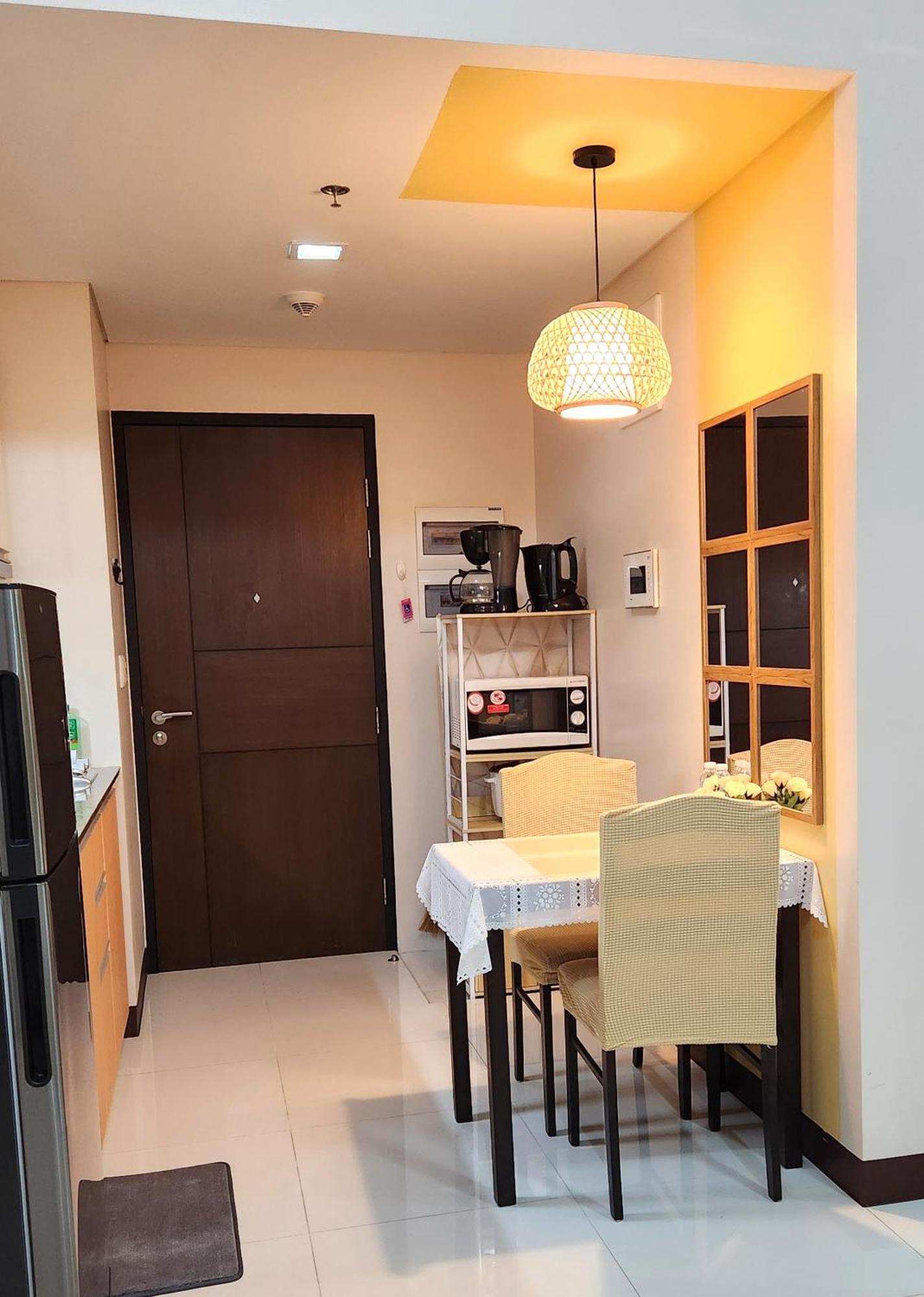 House Of B&Y At 101 Newport Across Naia T3 Apartment Manila Exterior photo